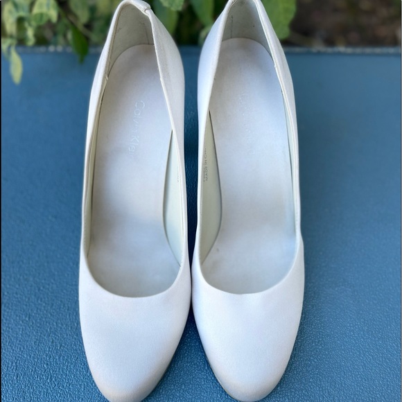 Bridal Shoes - Picture 4 of 9